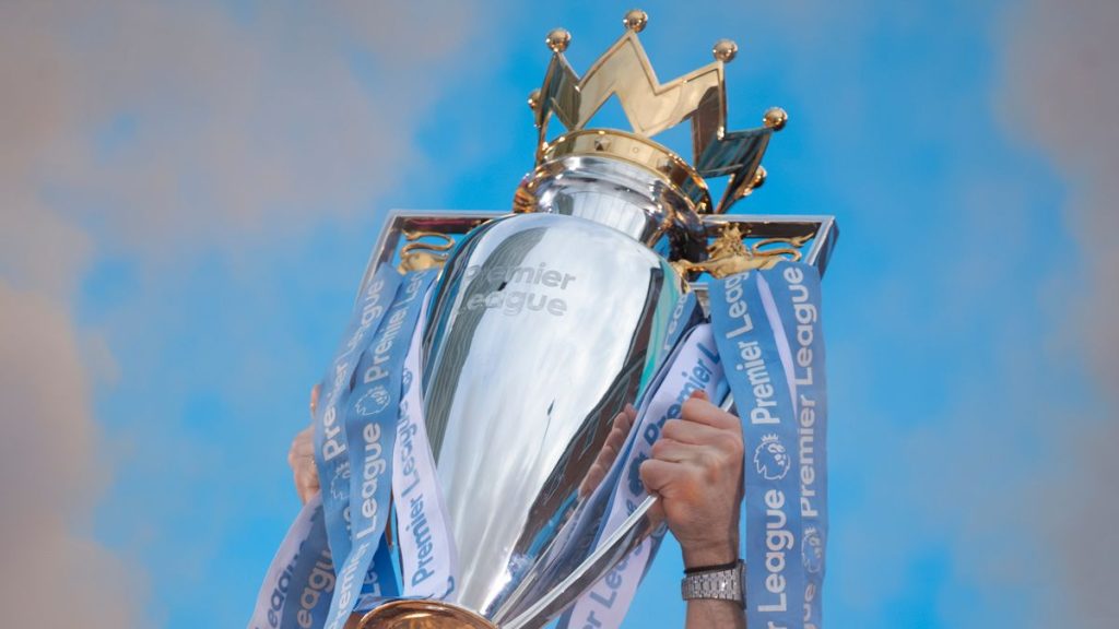 Premier League gồm 20 đội