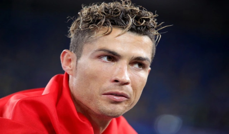 Giới thiệu về cầu thủ ngôi sao Ronaldo